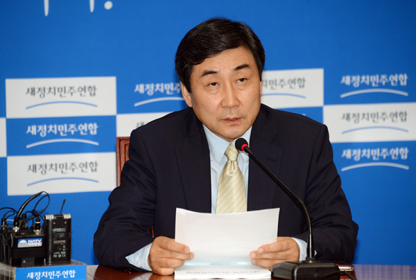 ▲이종걸새정치민주연합원내대표(사진=의원실)