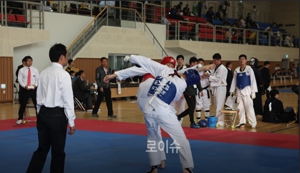 ▲진정한고수를가리는제50회전국교도관무도대회가열리고있다.