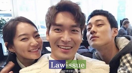 정겨운 열애 소식에 신민아·소지섭과 함께한 인증샷 보니…'비주얼 최강'