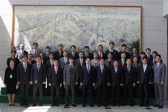 위촉식후기념촬영(사진=특허법원)