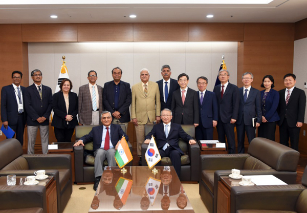 양승태 대법원장, 타쿠르 인도 대법원장 접견