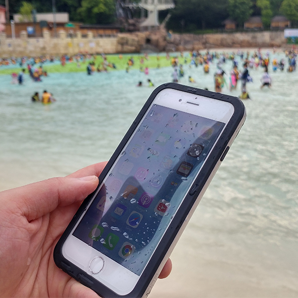 해수욕장, 워터파크 바캉스 필수 아이템 방수케이스