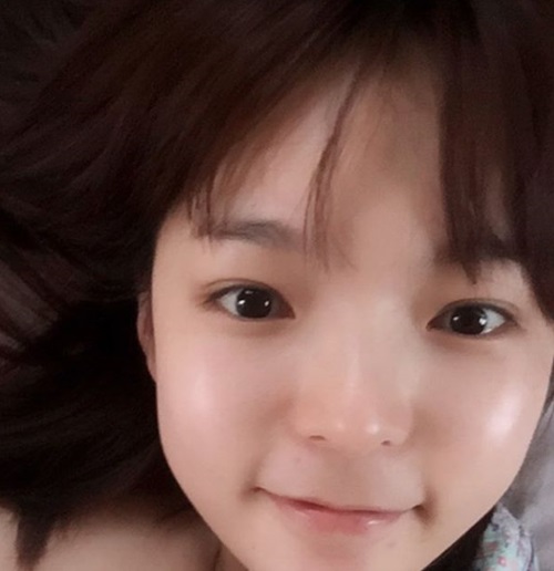 박진주, 초근접 셀카에도 반짝반짝 눈부신 피부 "거북이"