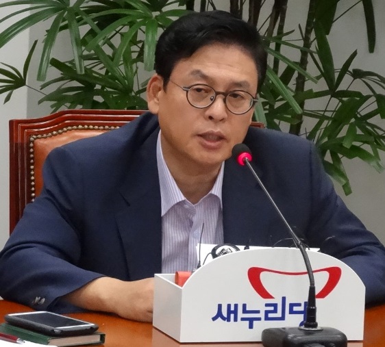 정우택 새누리당 의원(사진=페이스북)