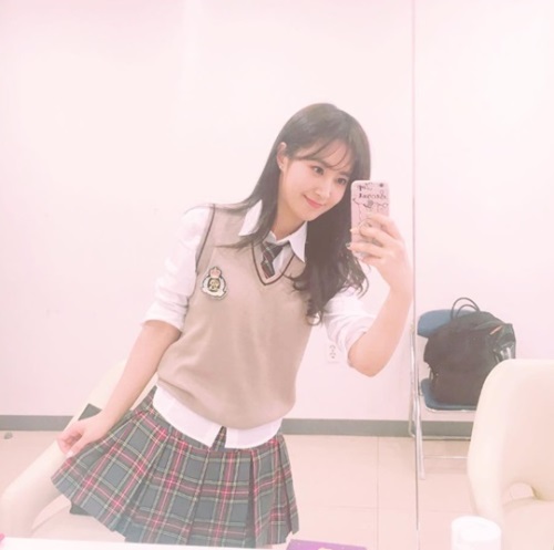'아는 형님' 출연 유리, 굴욕없는 교복 자태 '청순미의 정석'