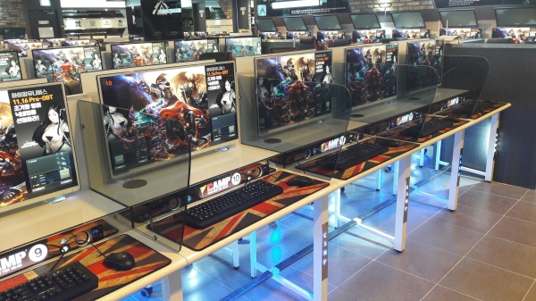 더캠프PC방, 창업매장 LED 일체형책상 본사지원 이벤트