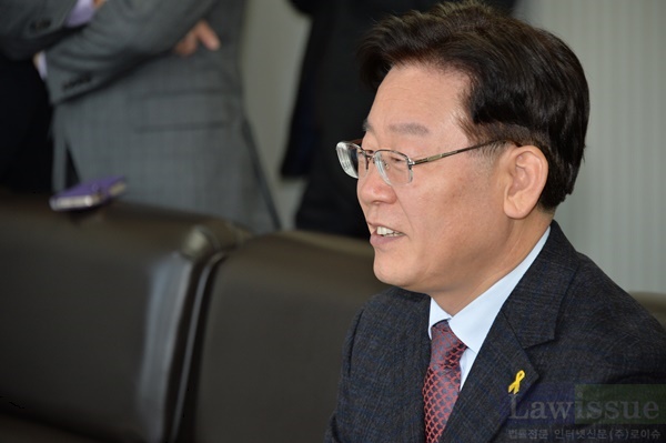 이재명 성남시장, 김희중 대주교·법선스님 잇따라 예방