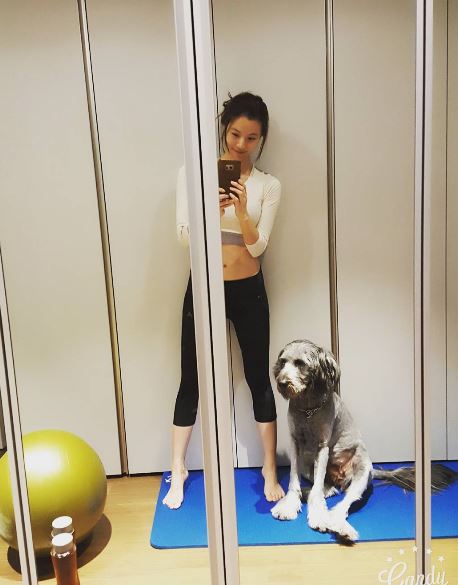 윤소이, "운동 늘 쉽지않다잉~"...빈틈 하나 없는 무결점 몸매