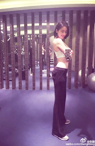 장리, 군살 하나 없는 볼륨감 뽐낸 인증샷 '눈길'...이 정도 일 줄