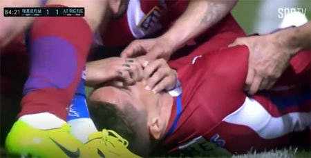 토레스, 충돌 동영상 보니..그라운드의 다급함이 그대로 느껴져