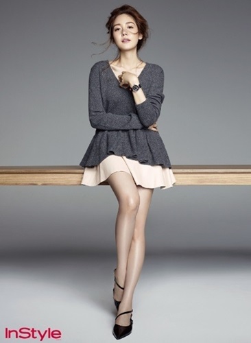 성유리, 쭉 뻗은 비현실적 11자 각선미..'그저 놀라울 따름'.