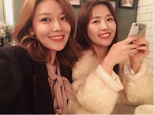 수영, 미모의 친언니와 함께... "우월한 유전자"