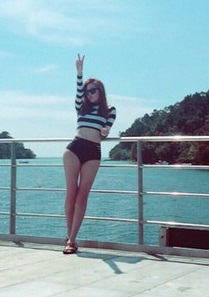 이해리 해변서 매끈 각선미 자랑 "다리만 탔다…어쩌죠?"