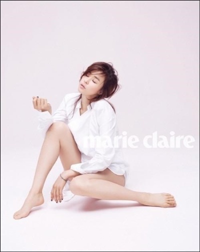 추리의 여왕 최강희, 매혹적인 다리라인...카메라 앞 도발매력