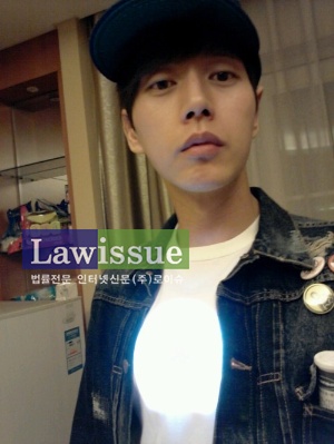 맨투맨 박해진, 가슴에 조명 쫙...느름한 아이언맨 빙의