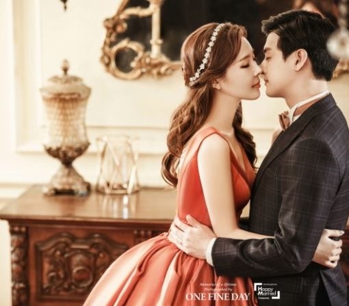 살림남2 일라이, 아내 지연수와 함께한 웨딩 화보 보니 '선남선녀 그 자체'