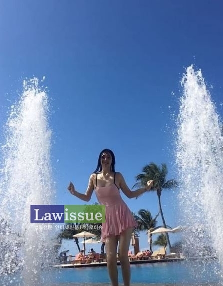 최진리, '분홍 원피스 살랑살랑...백옥피부 매끈 라인'