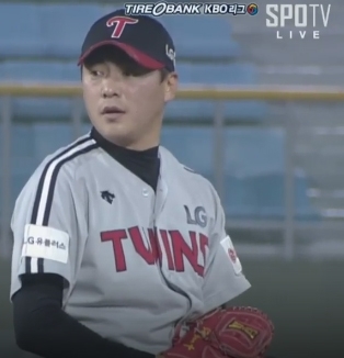 윤지웅, 잘 나가다가 술 때문에...'이대로 무너질라'