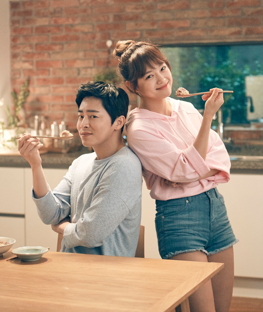 동원참치 모델_조정석, 김세정 (사진=동원F&B)