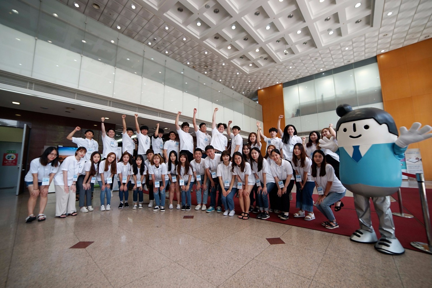 대우건설 대학생 홍보대사 단체사진.(제공=대우건설)