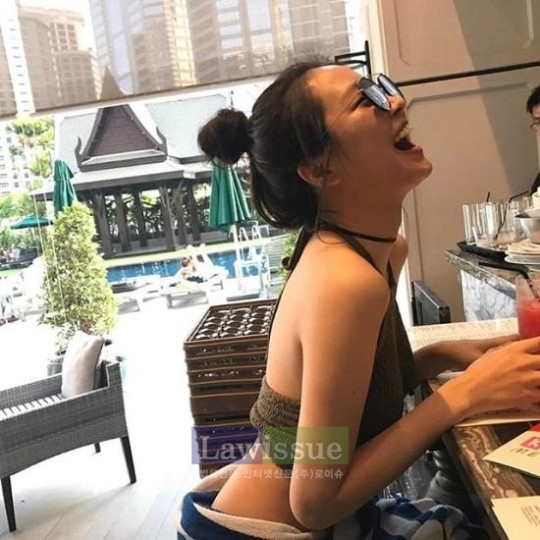 '다이어트 부르네'...손나은, 카페에 앉아 비현실적 개미허리