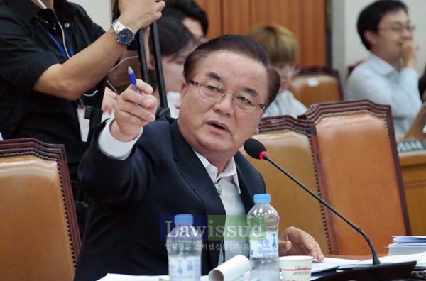 정갑윤 국회의원.