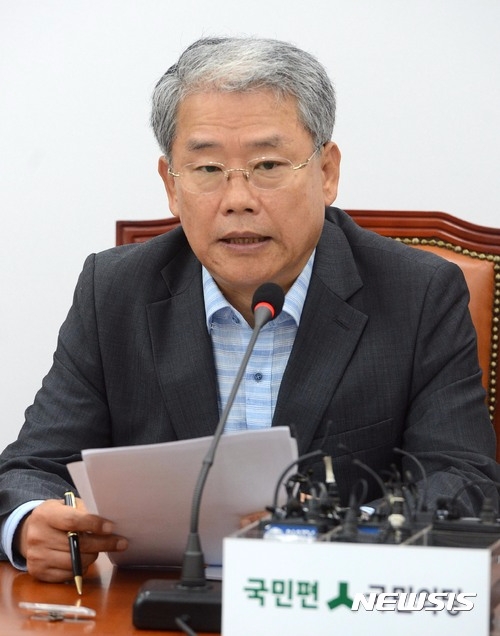 김동철 “文 높은 지지율, 기대감 사라지면 순식간에 실망될 것”