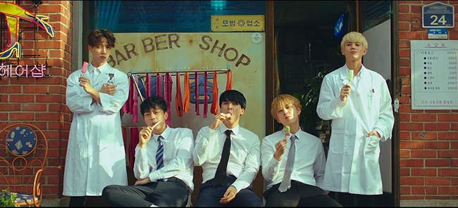 하이라이트, 빌보드와 Fuse TV 집중 조명