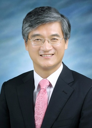 홍덕률 대구대총장.