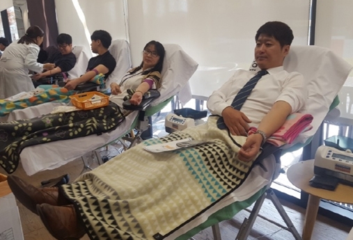 ▲녹십자의료재단이 지난 24일 경기도 용인 본원에서 ‘사랑의 헌혈’에 동참했다. (사진=녹십자의료재단)