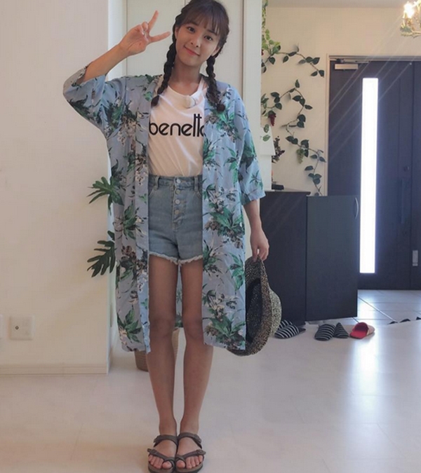 설인아, '양갈래 머리 깜찍함 속...부러질 듯 젓가락 라인'