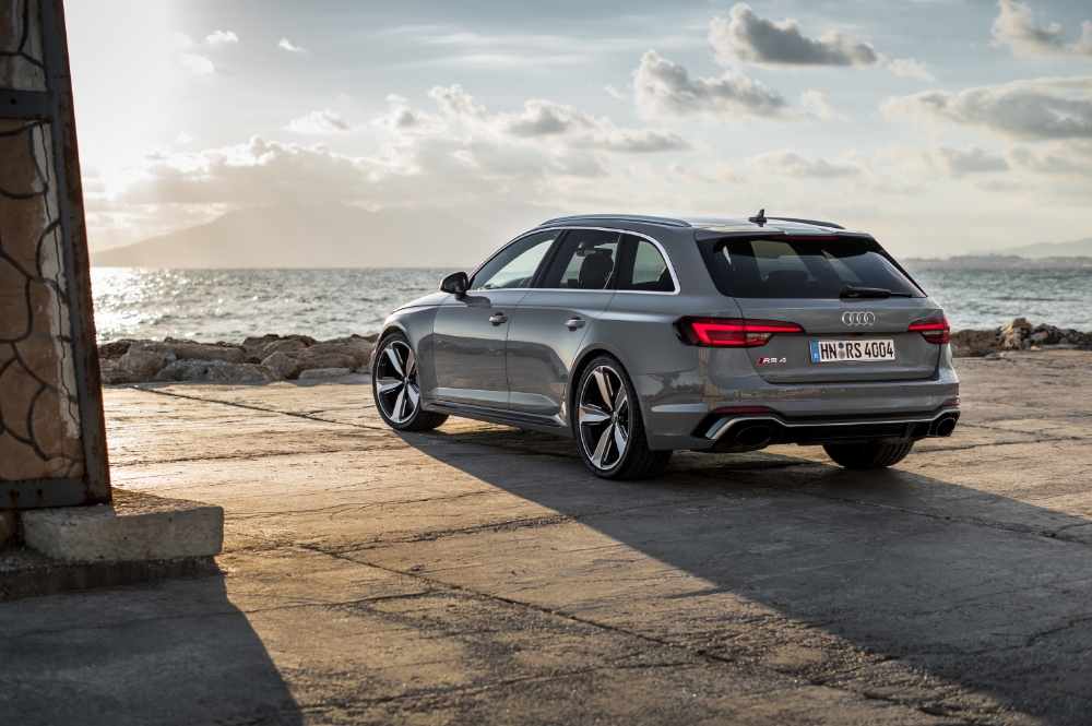 뉴 RS4 아반트.(사진=한국타이어)