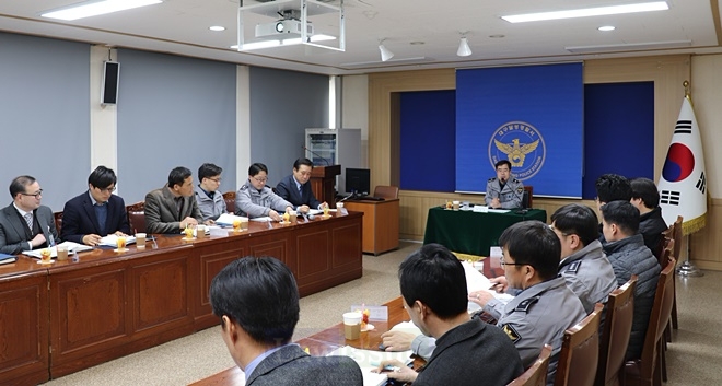 배봉길 제1부장이 간담회를 주재하고 있다.(사진=대구달성경찰서)