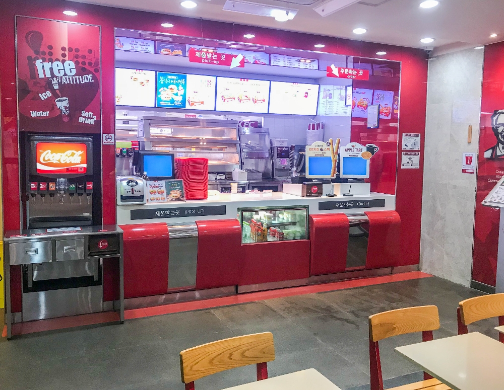 KFC 이대점 내부 전경 . (사진=KFC 제공)