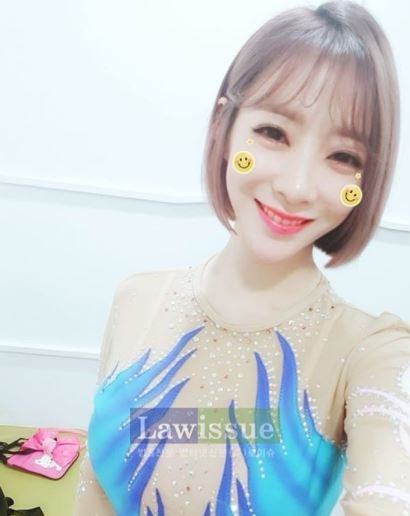 안소미, 우윳빛 피부 속 고혹美 뽐내...상큼한 미소까지