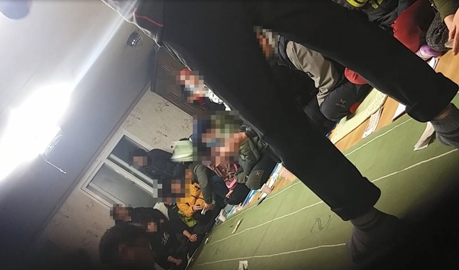 조폭이 개입한 도박장.(사진=부산지방경찰청)