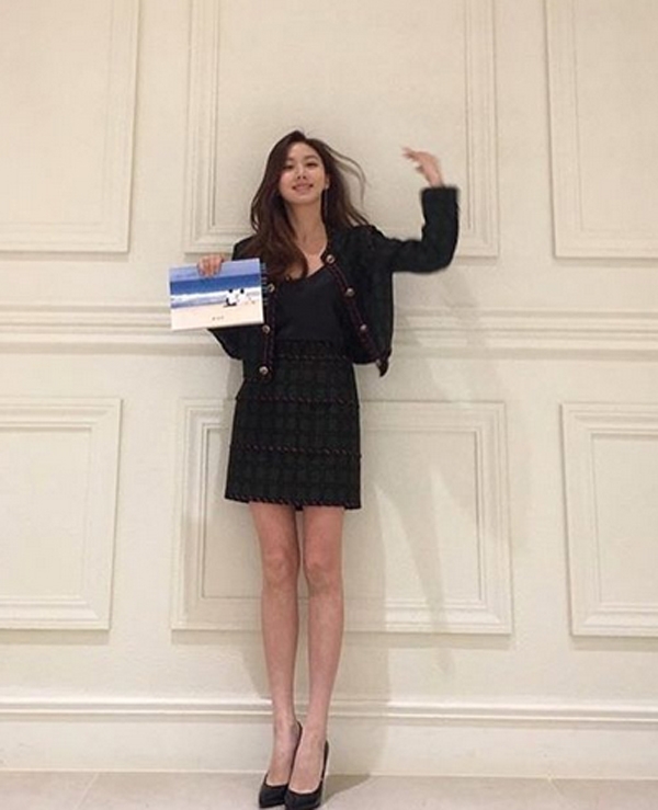 고성희, '긴 생머리 찰랑....부러질 듯 가녀린 고속도로 다리라인'