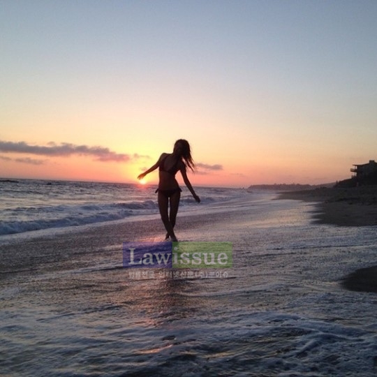 양지원, 석양 속 황금 비율 몸매...'해변의 여신'