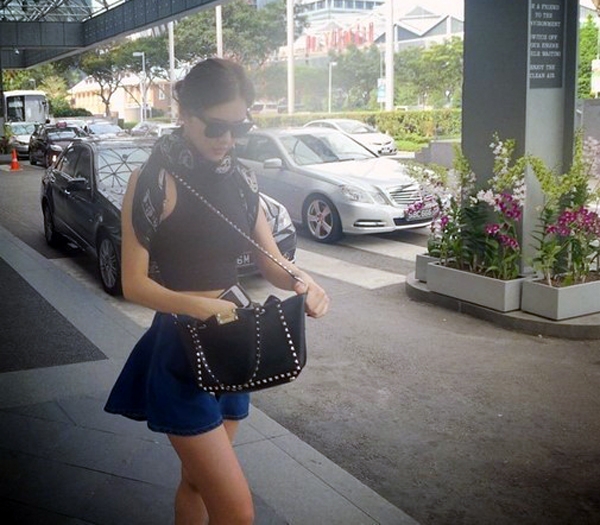 박은지, 여리여리 부러질 듯....믿기지 않는 한줌허리