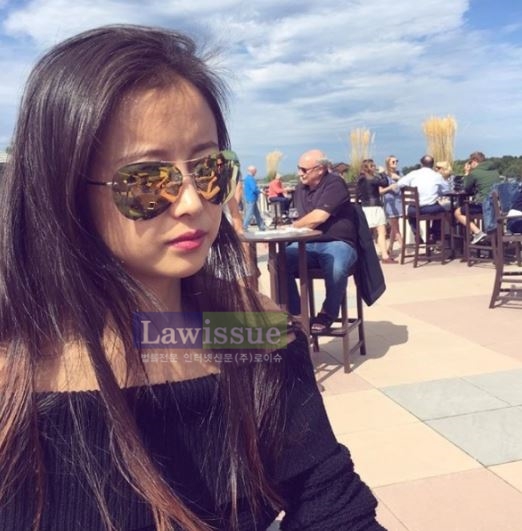 민유라, 구릿빛 피부와 돋보이는 핑크빛 입술...여리여리한 쇄골까지