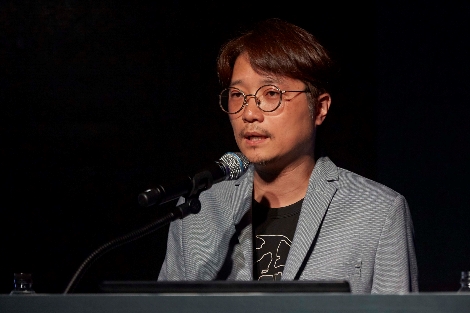 넥슨 박재민 모바일사업본부장이 16일 열린 '카이저' 미디어 쇼케이스에서 환영사를 하고 있다. (사진=넥슨)