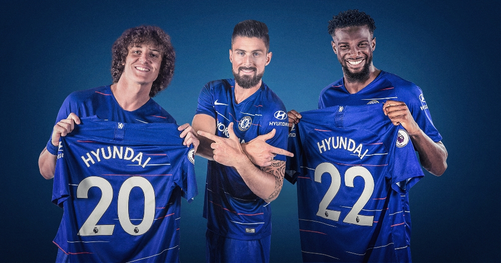 현대차 로고가 박힌 유니폼을 입은 첼시 FC 소속 선수들. 좌측부터 다비드 루이스 (David Luiz), 올리비에 지루(Oliver Giroud), 티에무에 바카요코 (Tiemoue Bakayoko).(사진=현대자동차)