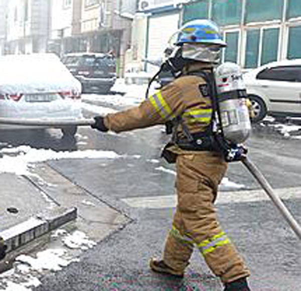 강릉 화재, 갑작스레 주차타워서...간담 서늘케 했던 불소식