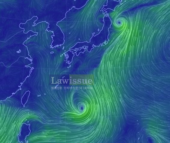 이른 아침부터 쏠리는 많은 이들의 이목...14호 태풍, 이동예상경로는?
