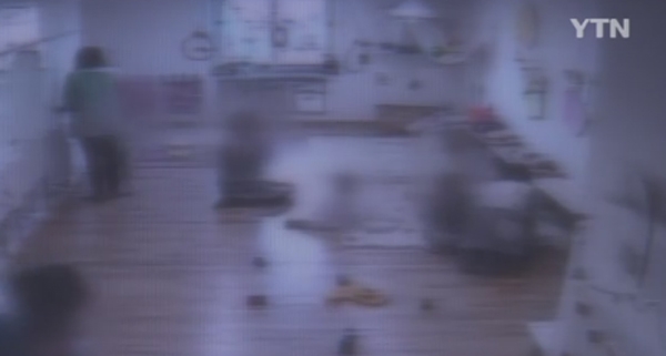 멍키스패너 학대사건, 두해 지나 다시 소용돌이...다시 들여다본다