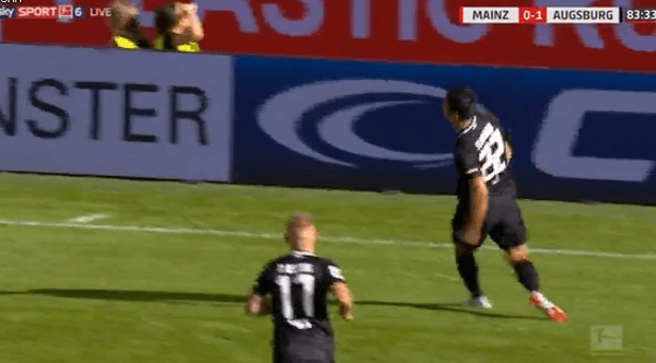 지동원 세레머니, 뜻하지 않은 불운...하늘 향한 손짓 '삐걱'