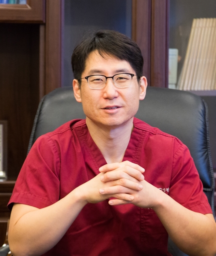 (사진=부산365mc병원 박윤찬 대표병원장)