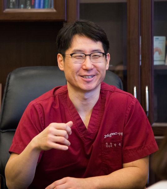 (사진=부산365mc병원 박윤찬 대표병원장)