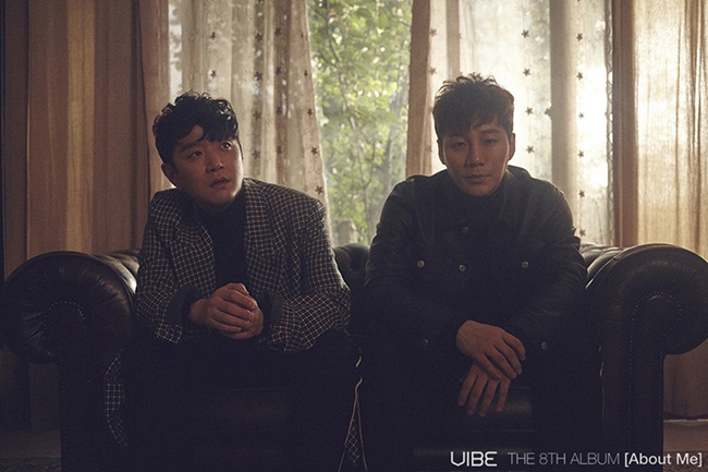 바이브(VIBE), 정규 8집은 '어바웃 미'…윤민수-류재현 재킷 이미지 공개