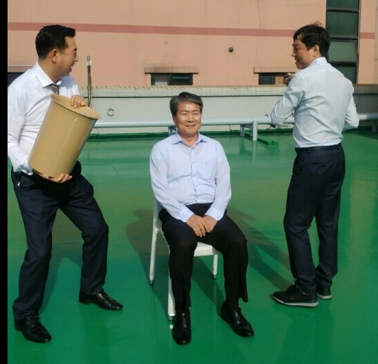민주당 박규섭 민원법률국장, ‘아이스버킷 챌린지’ 동참